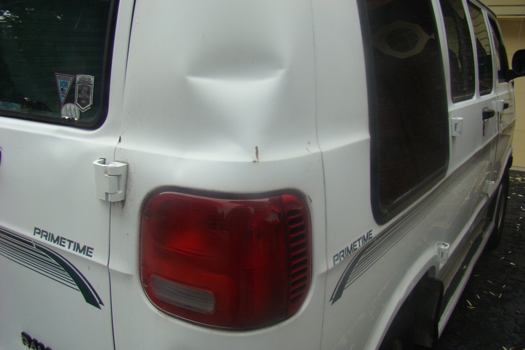 Dodge Ram Primetime 1500 white van (14)